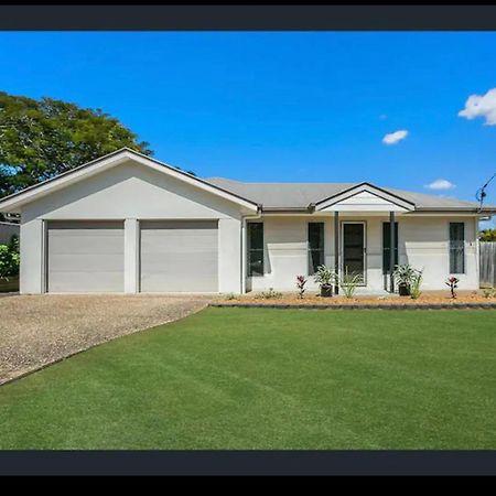 Four Bedroom Large Family Home Close To Ipswich City Zewnętrze zdjęcie