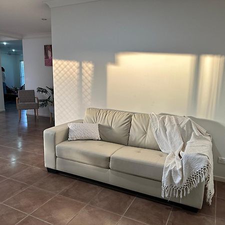 Four Bedroom Large Family Home Close To Ipswich City Zewnętrze zdjęcie