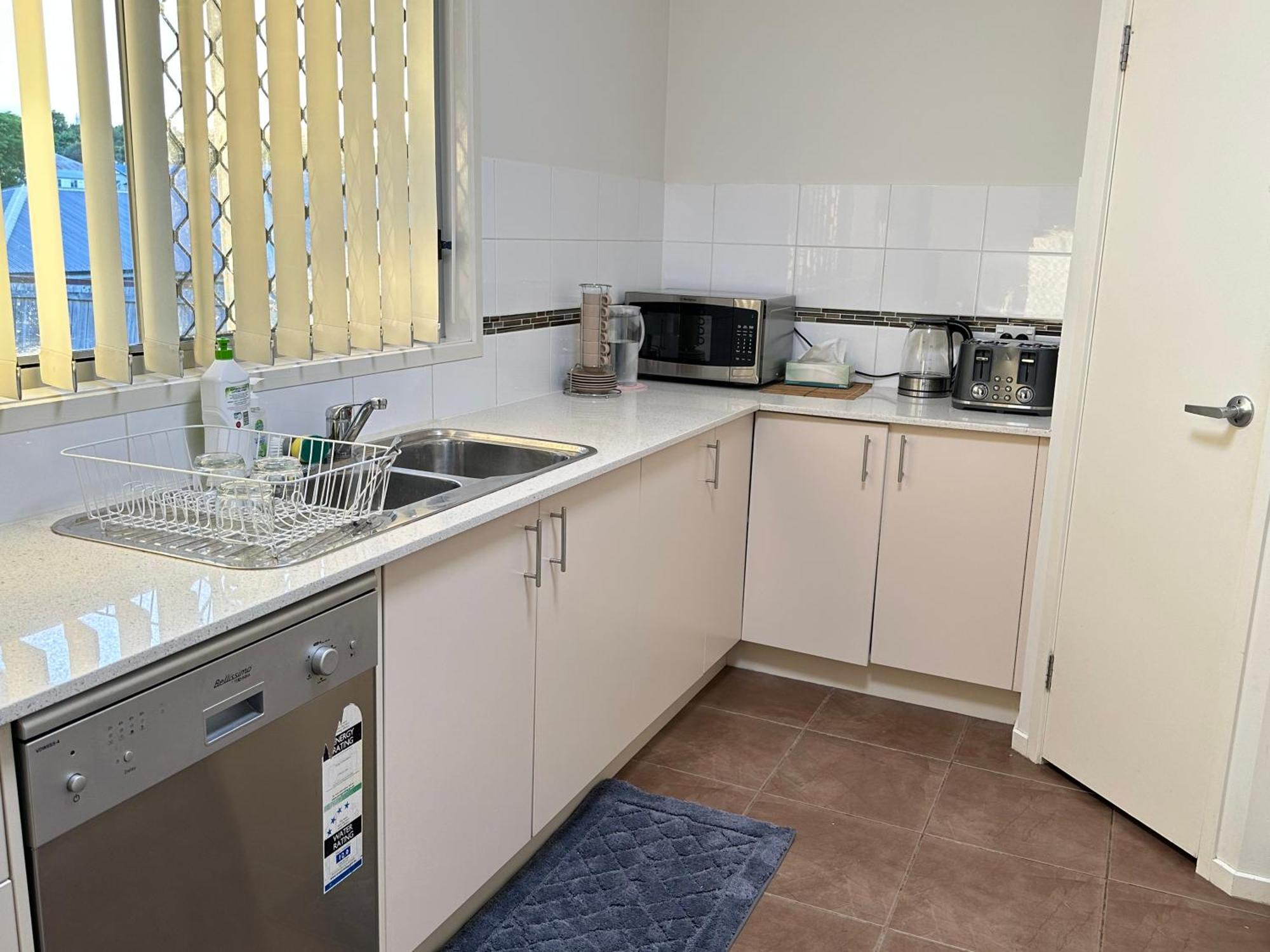 Four Bedroom Large Family Home Close To Ipswich City Zewnętrze zdjęcie